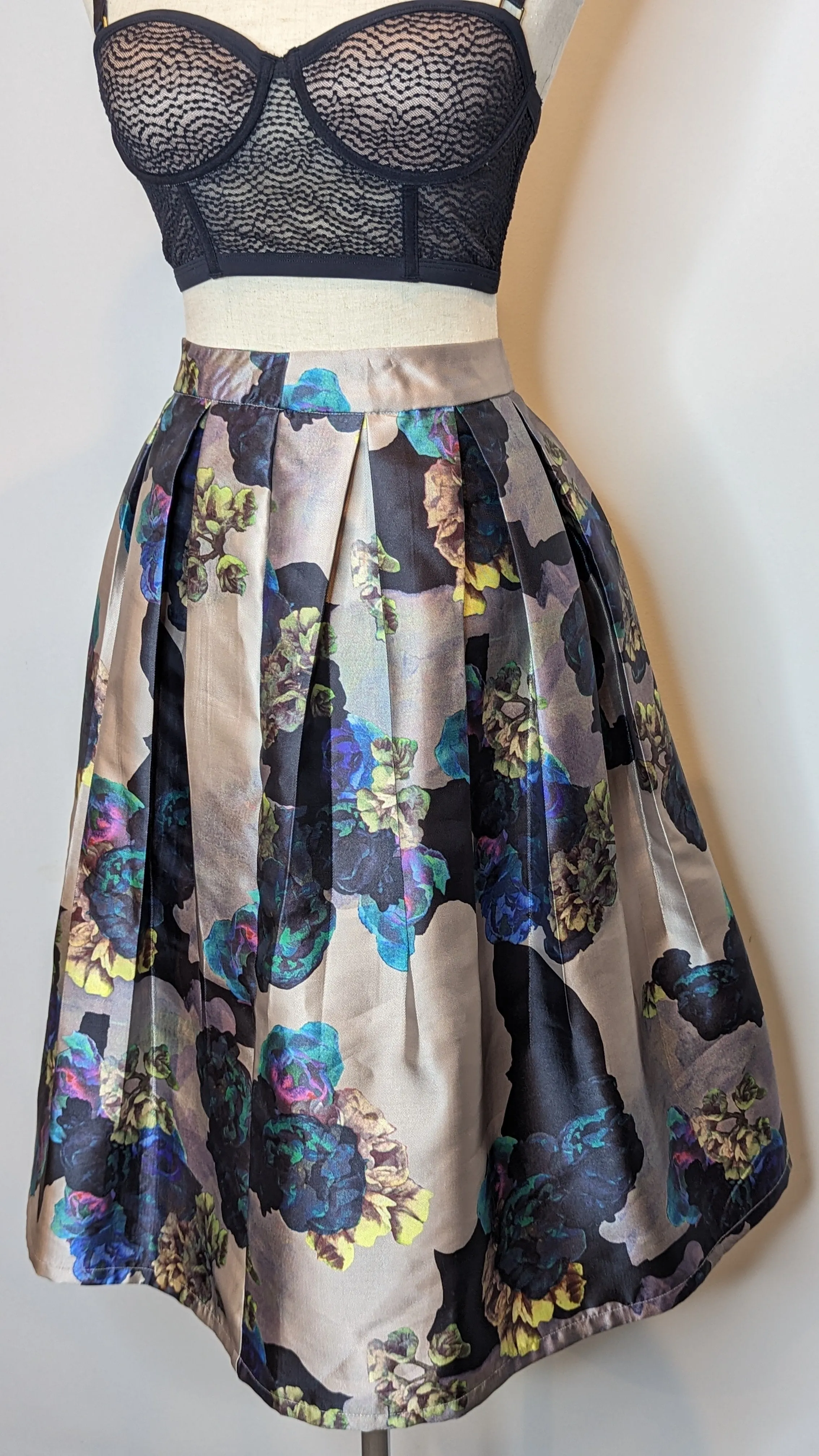 Asilio High Waisted Full Floral Garden Party Tea Skirt