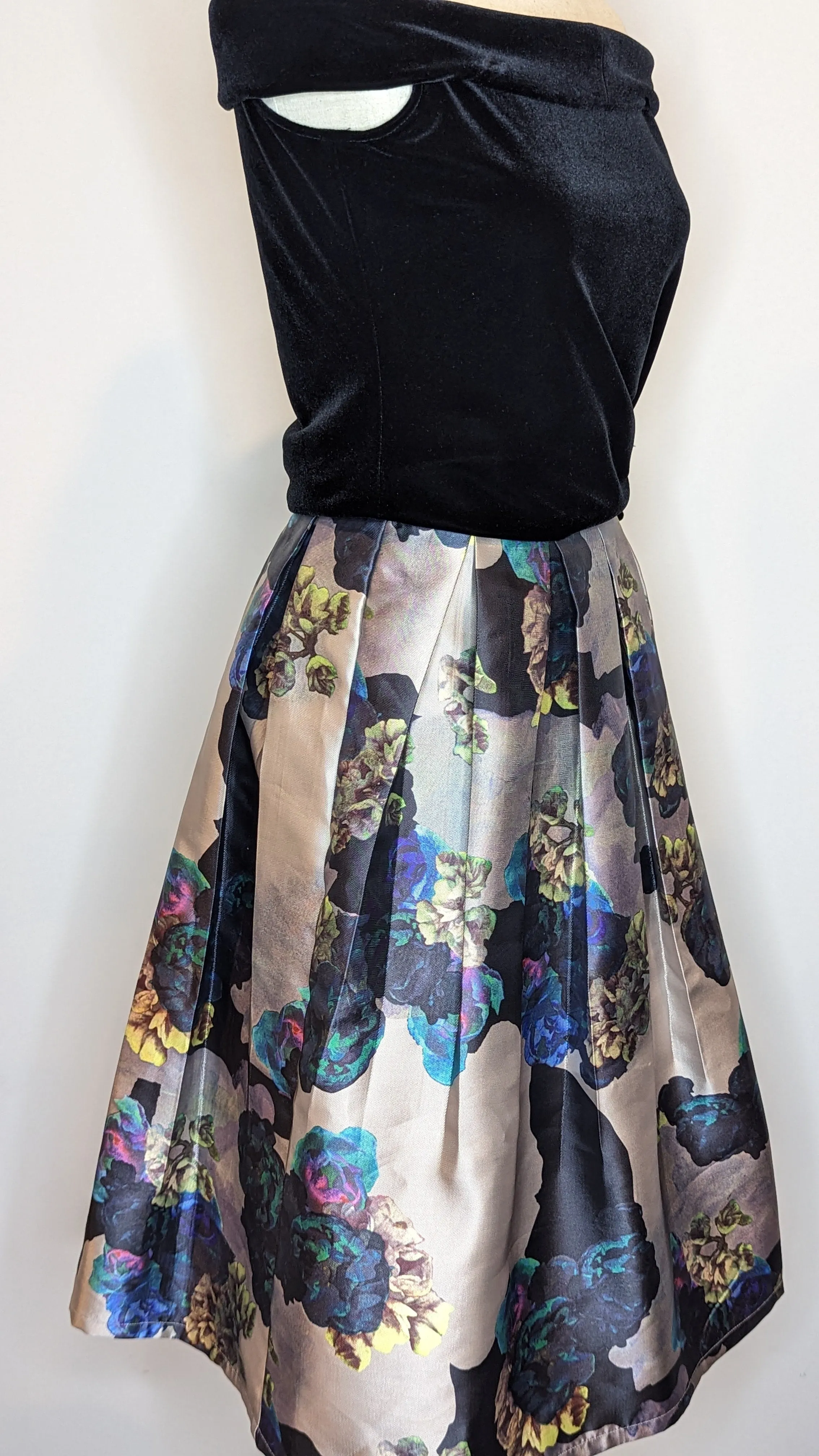 Asilio High Waisted Full Floral Garden Party Tea Skirt